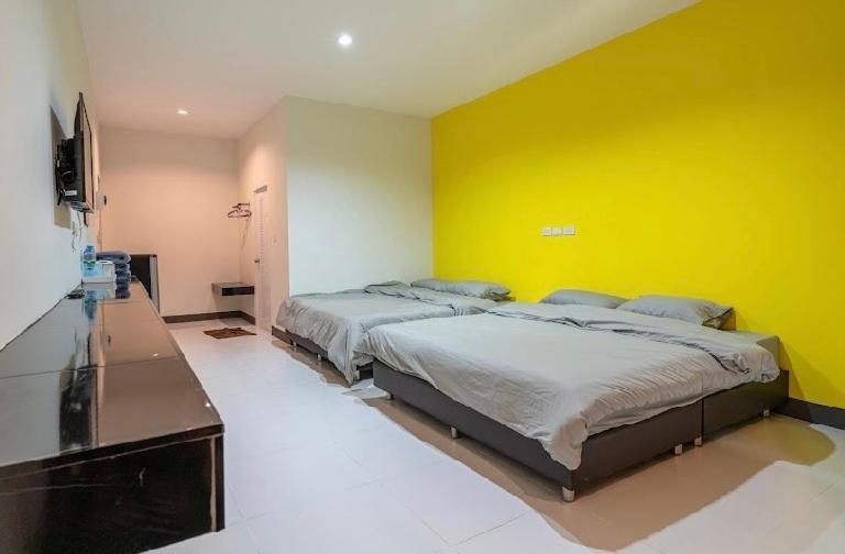 แอ่ว-ดีld Hotel&Residences Ngao Luaran gambar