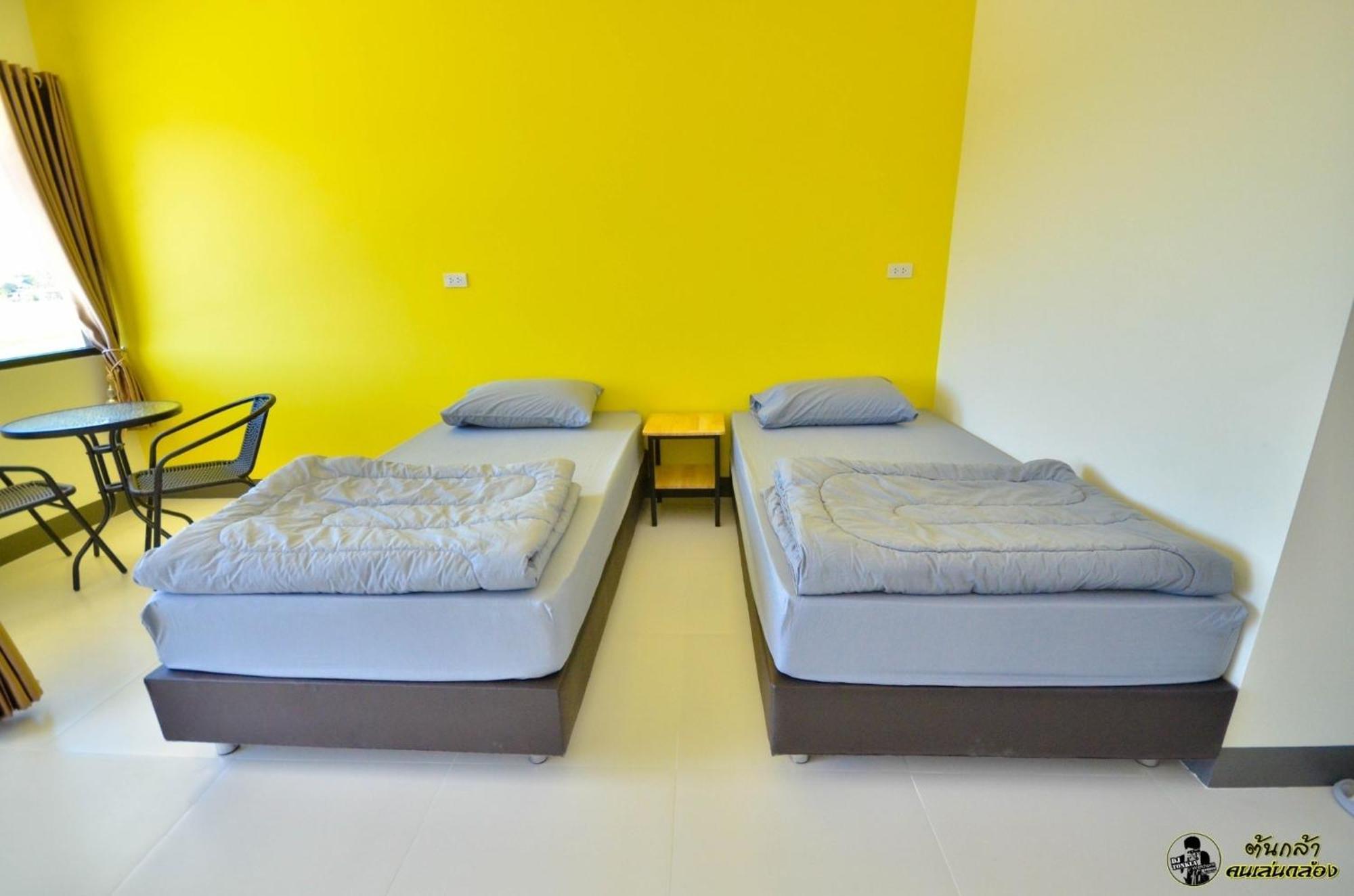 แอ่ว-ดีld Hotel&Residences Ngao Luaran gambar
