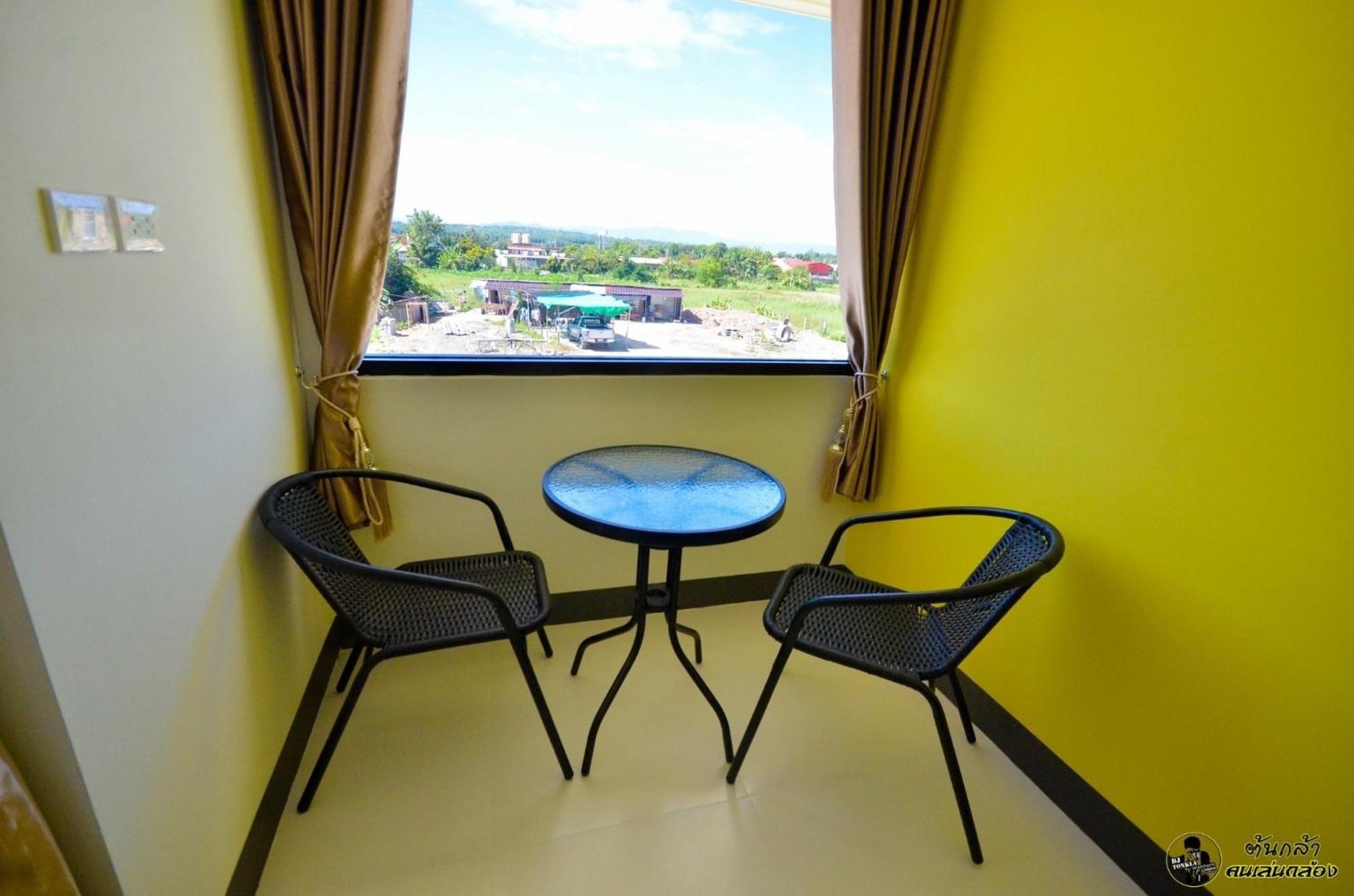 แอ่ว-ดีld Hotel&Residences Ngao Luaran gambar