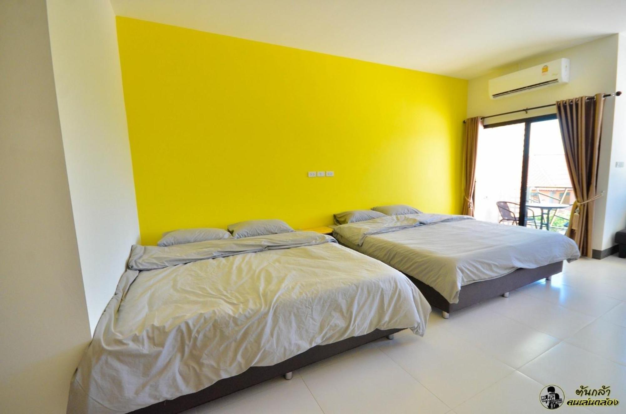 แอ่ว-ดีld Hotel&Residences Ngao Luaran gambar